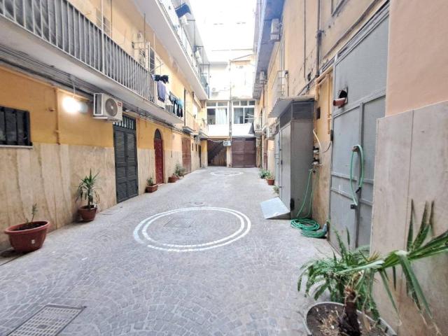 Appartamento in vendita a Napoli NA