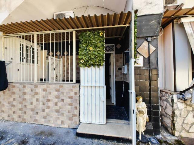 Appartamento in vendita a Napoli NA