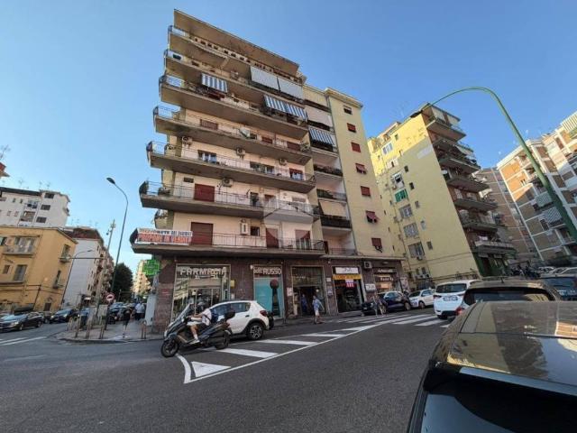 Appartamento in vendita a Napoli NA