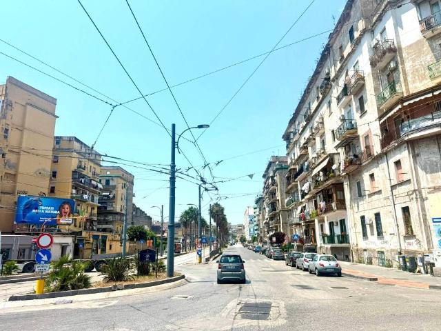 Appartamento in vendita a Napoli NA