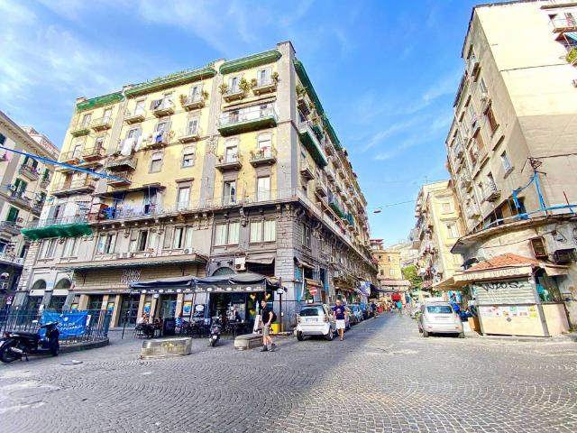 Appartamento in vendita a Napoli NA