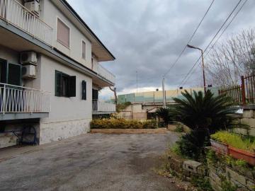 Appartamento in vendita a Napoli NA