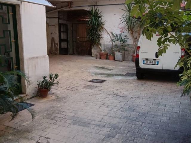 Appartamento in vendita a Napoli NA
