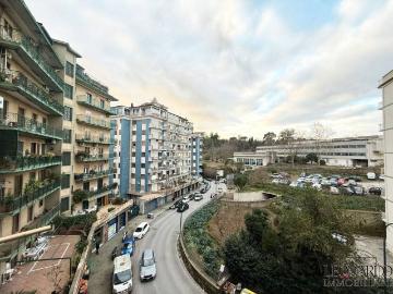 Appartamento in vendita a Napoli NA