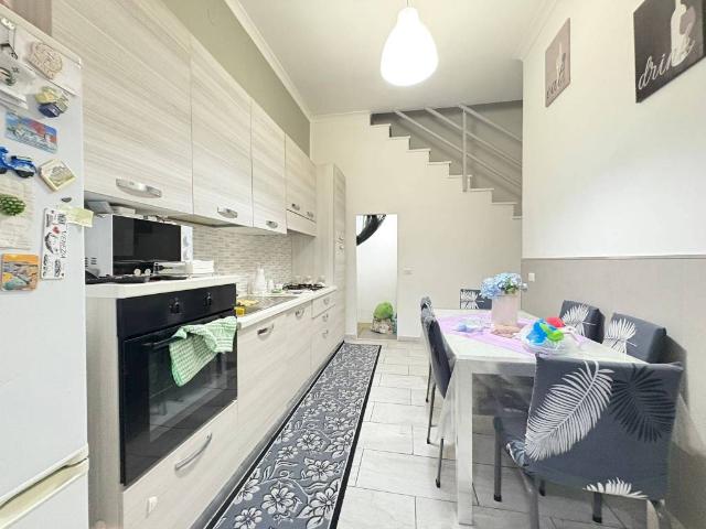 Appartamento in vendita a Napoli NA