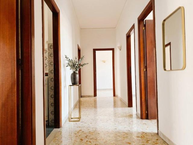 Appartamento in vendita a Napoli NA
