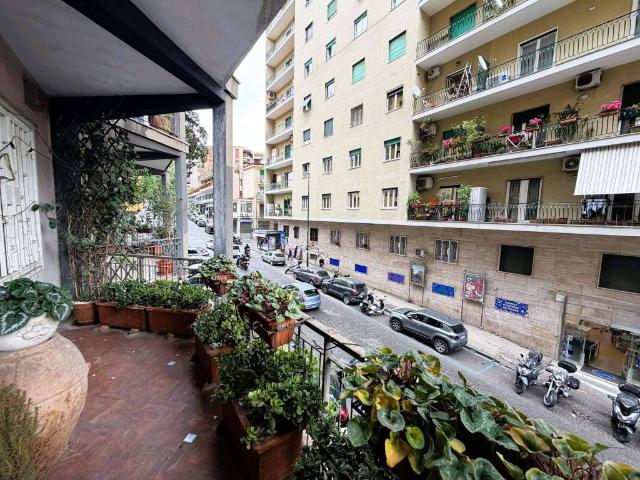 Appartamento in vendita a Napoli NA