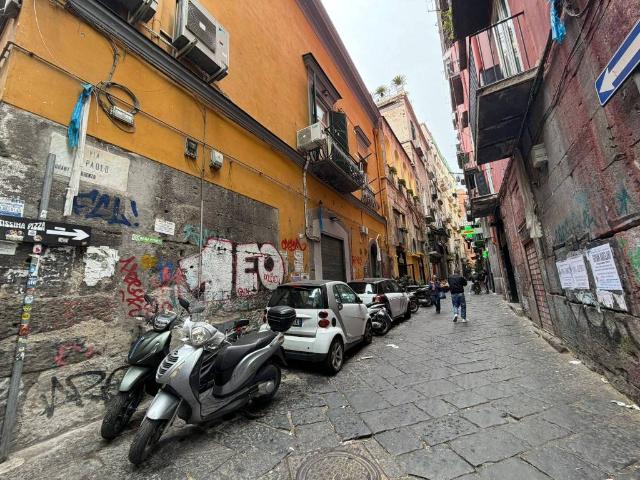 Appartamento in vendita a Napoli NA