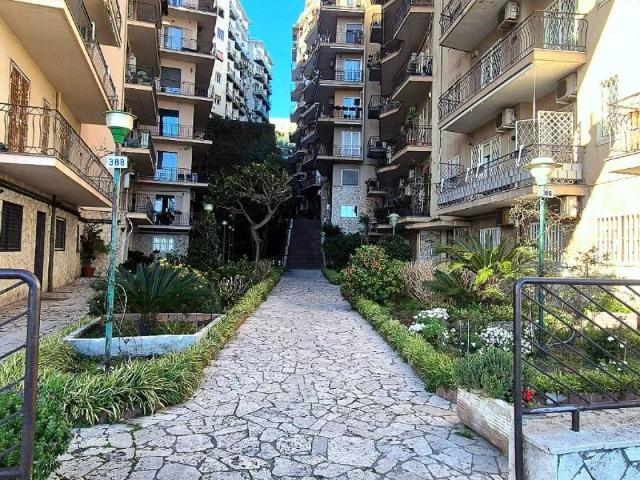 Appartamento in vendita a Napoli NA