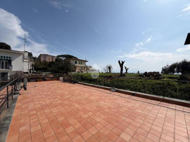 Appartamento in vendita a Napoli NA