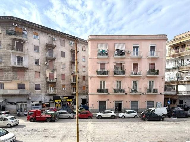 Appartamento in vendita a Napoli NA