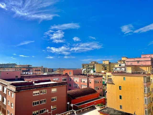 Appartamento in vendita a Napoli NA