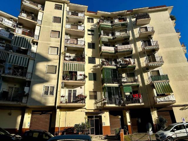 Appartamento in vendita a Napoli NA