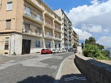 Appartamento in vendita a Napoli NA