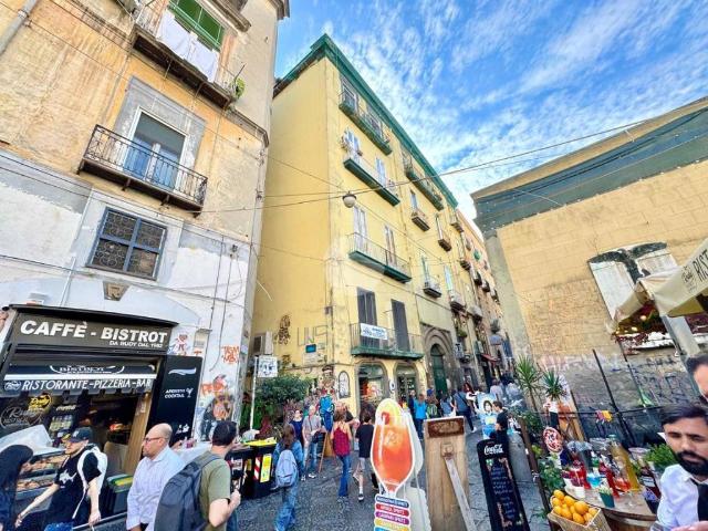 Appartamento in vendita a Napoli NA
