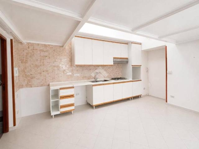 Appartamento in vendita a Napoli NA