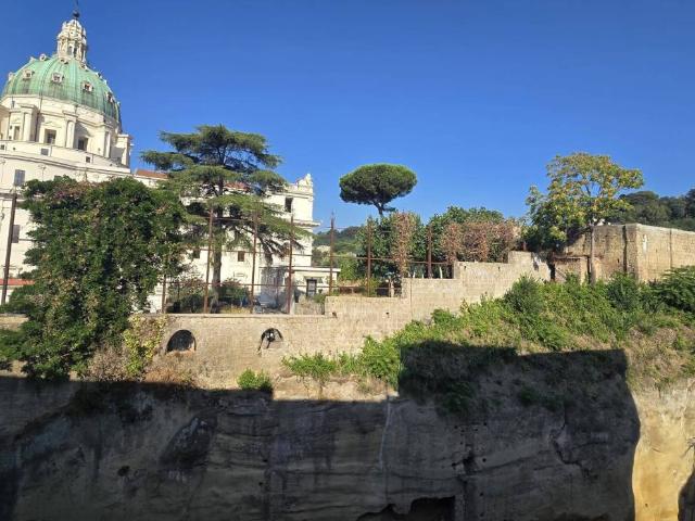 Appartamento in vendita a Napoli NA