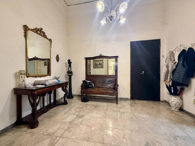 Appartamento in vendita a Napoli NA