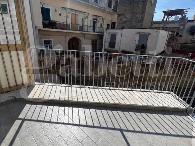 Appartamento in vendita a Napoli NA