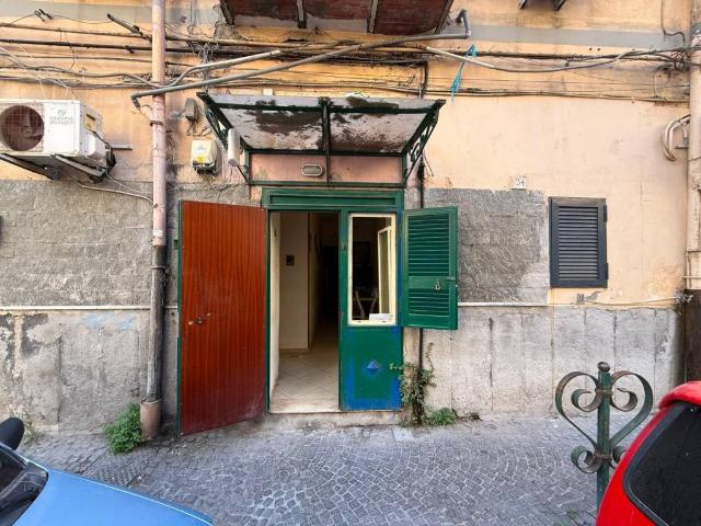 Appartamento in vendita a Napoli NA