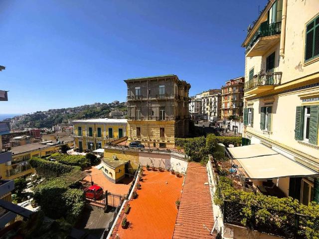 Appartamento in vendita a Napoli NA