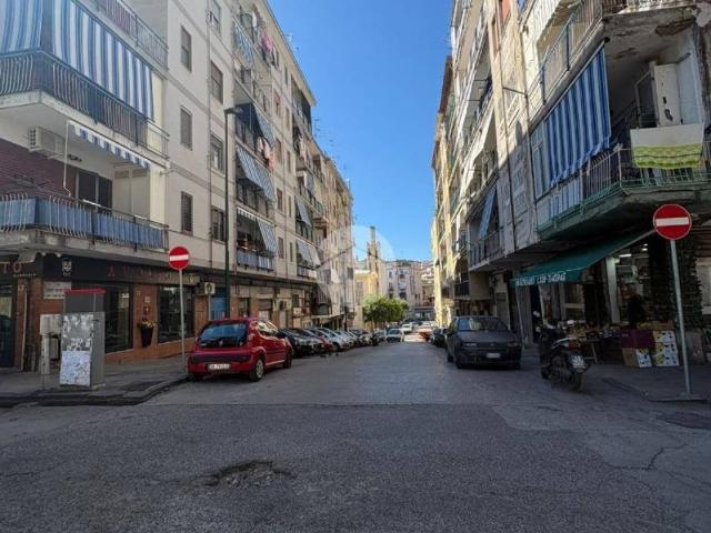 Appartamento in vendita a Napoli NA
