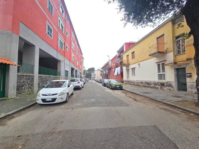 Appartamento in vendita a Napoli NA
