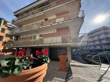 Appartamento in vendita a Napoli NA