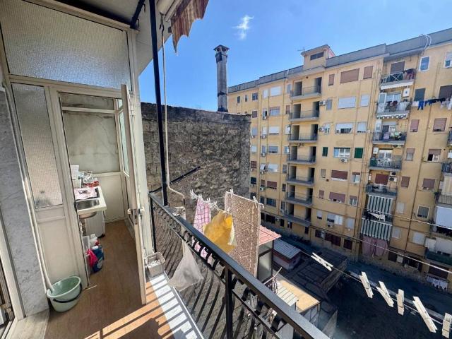 Appartamento in vendita a Napoli NA