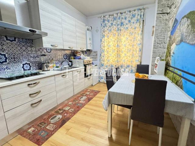 Appartamento in vendita a Napoli NA