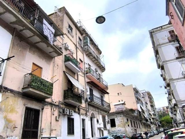 Appartamento in vendita a Napoli NA