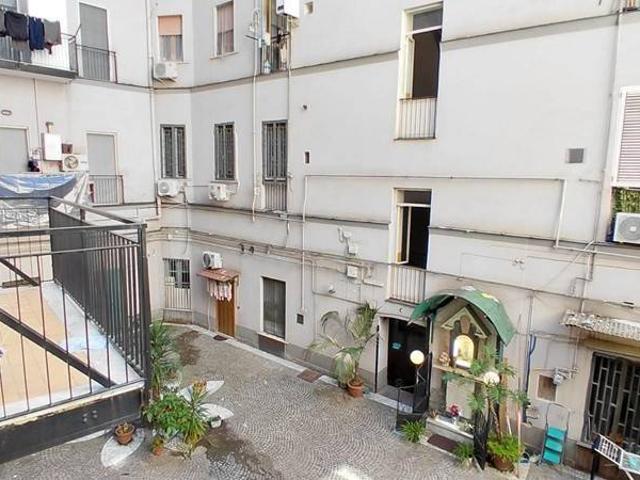 Appartamento in vendita a Napoli NA