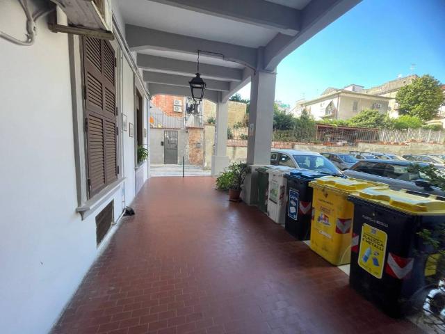 Appartamento in vendita a Napoli NA