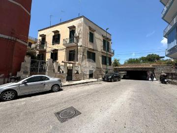 Appartamento in vendita a Napoli NA