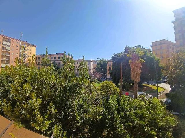 Appartamento in vendita a Napoli NA