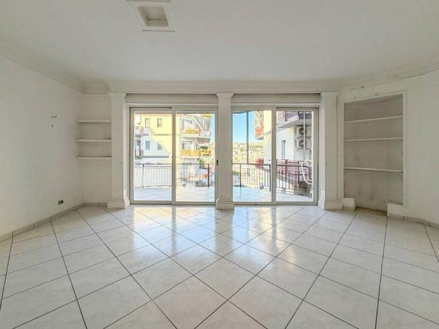 Appartamento in vendita a Napoli NA