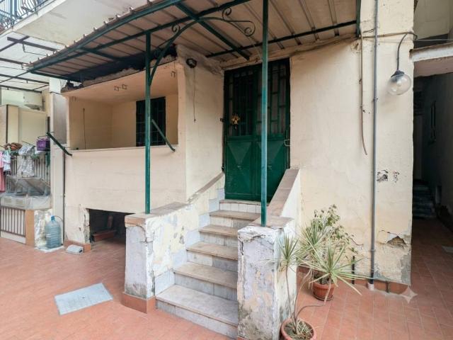 Appartamento in vendita a Napoli NA