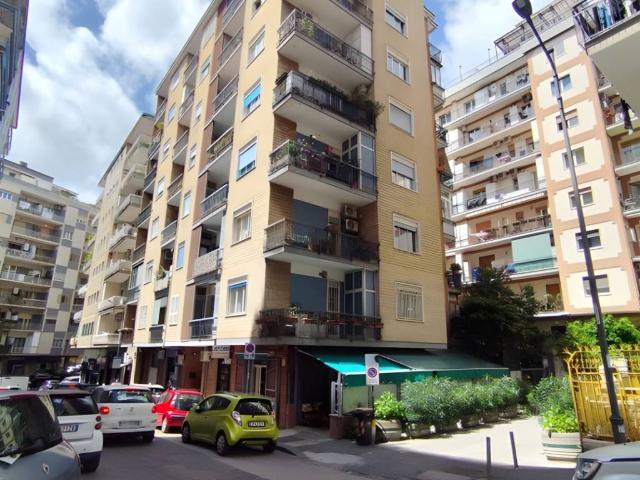 Appartamento in vendita a Napoli NA