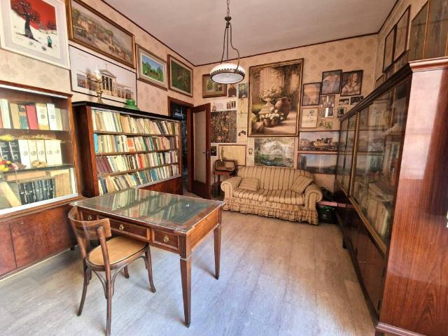 Appartamento in vendita a Napoli NA