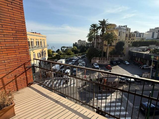Appartamento in vendita a Napoli NA