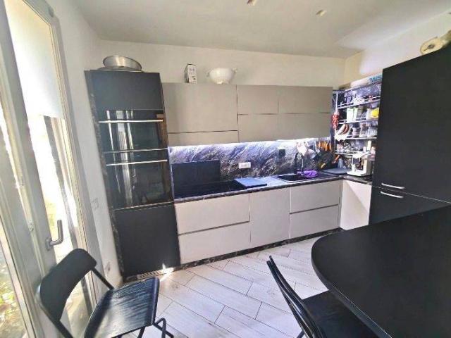 Appartamento in vendita a Napoli NA