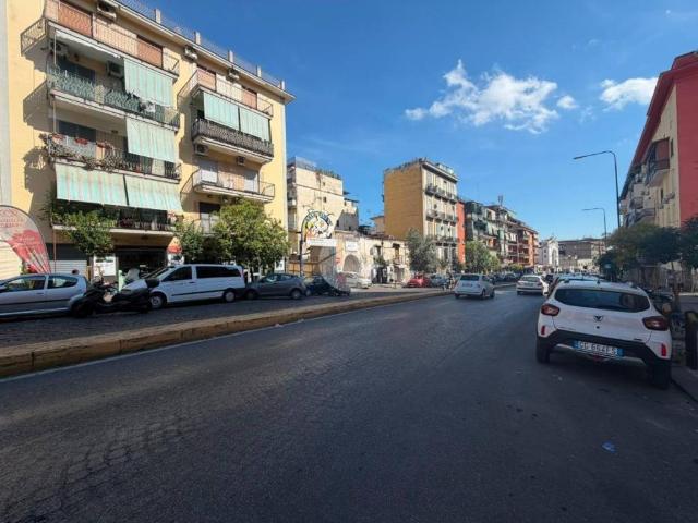 Appartamento in vendita a Napoli NA