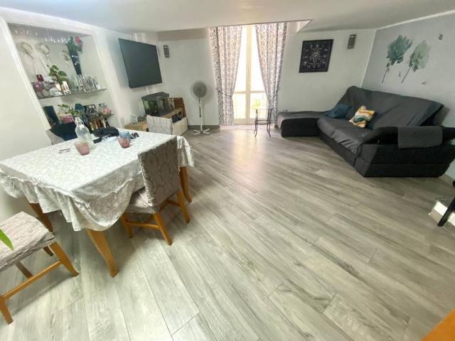 Appartamento in vendita a Napoli NA
