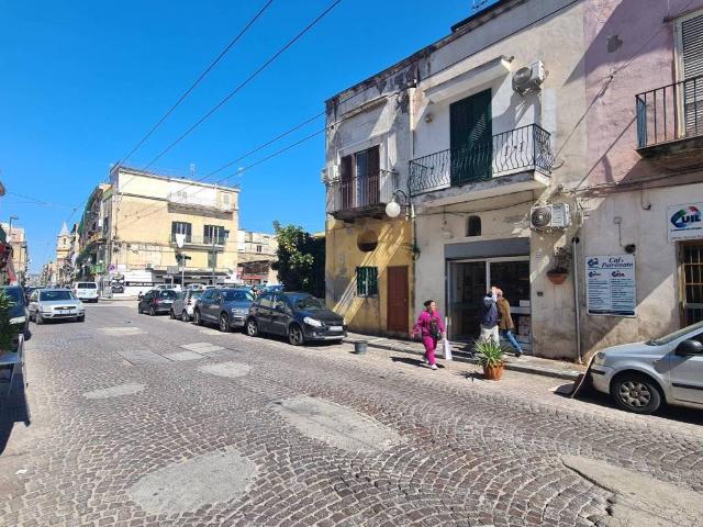 Appartamento in vendita a Napoli NA