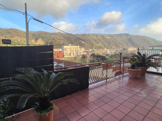 Appartamento in vendita a Napoli NA