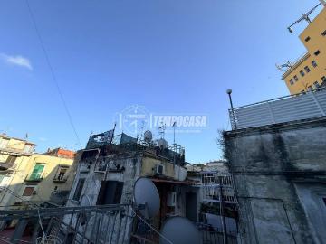 Appartamento in vendita a Napoli NA