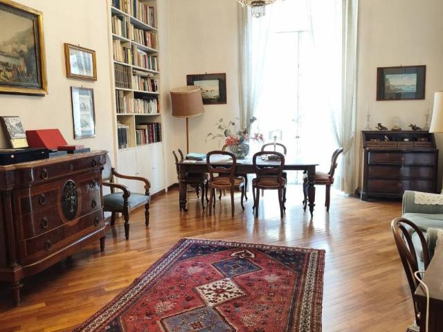 Appartamento in vendita a Napoli NA
