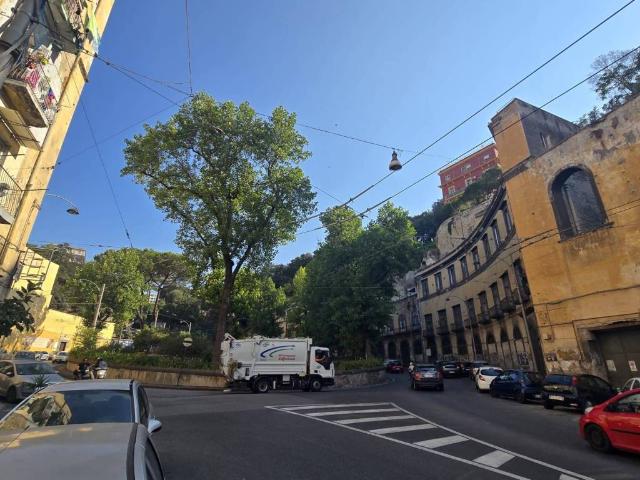 Appartamento in vendita a Napoli NA