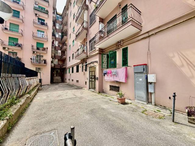 Appartamento in vendita a Napoli NA