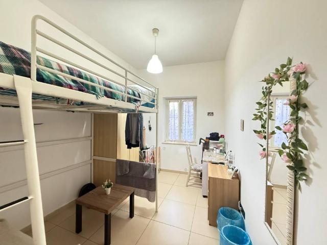 Appartamento in vendita a Napoli NA